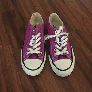 Women’s converse